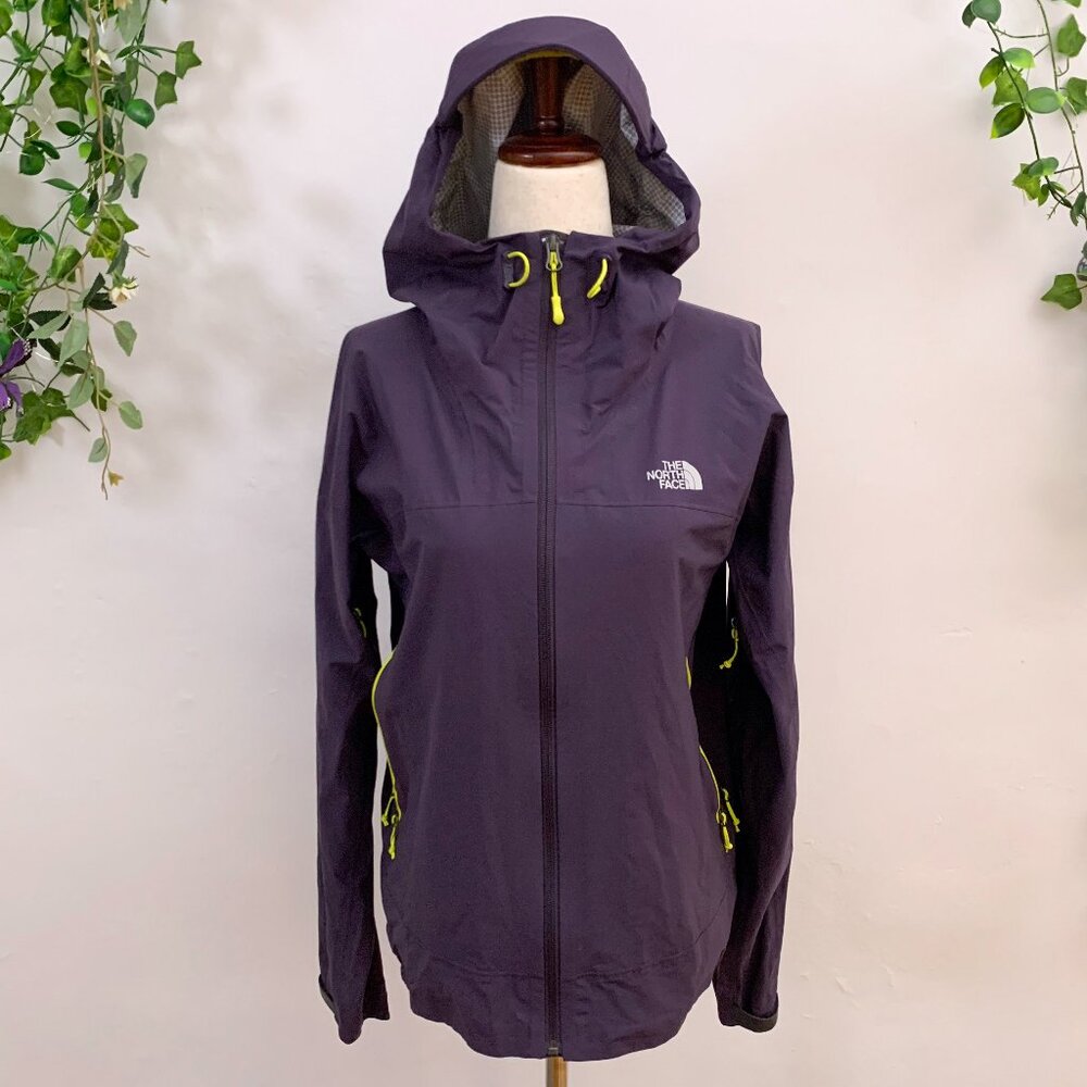 The North Face Summit Series Purple Raincoat Size Medium